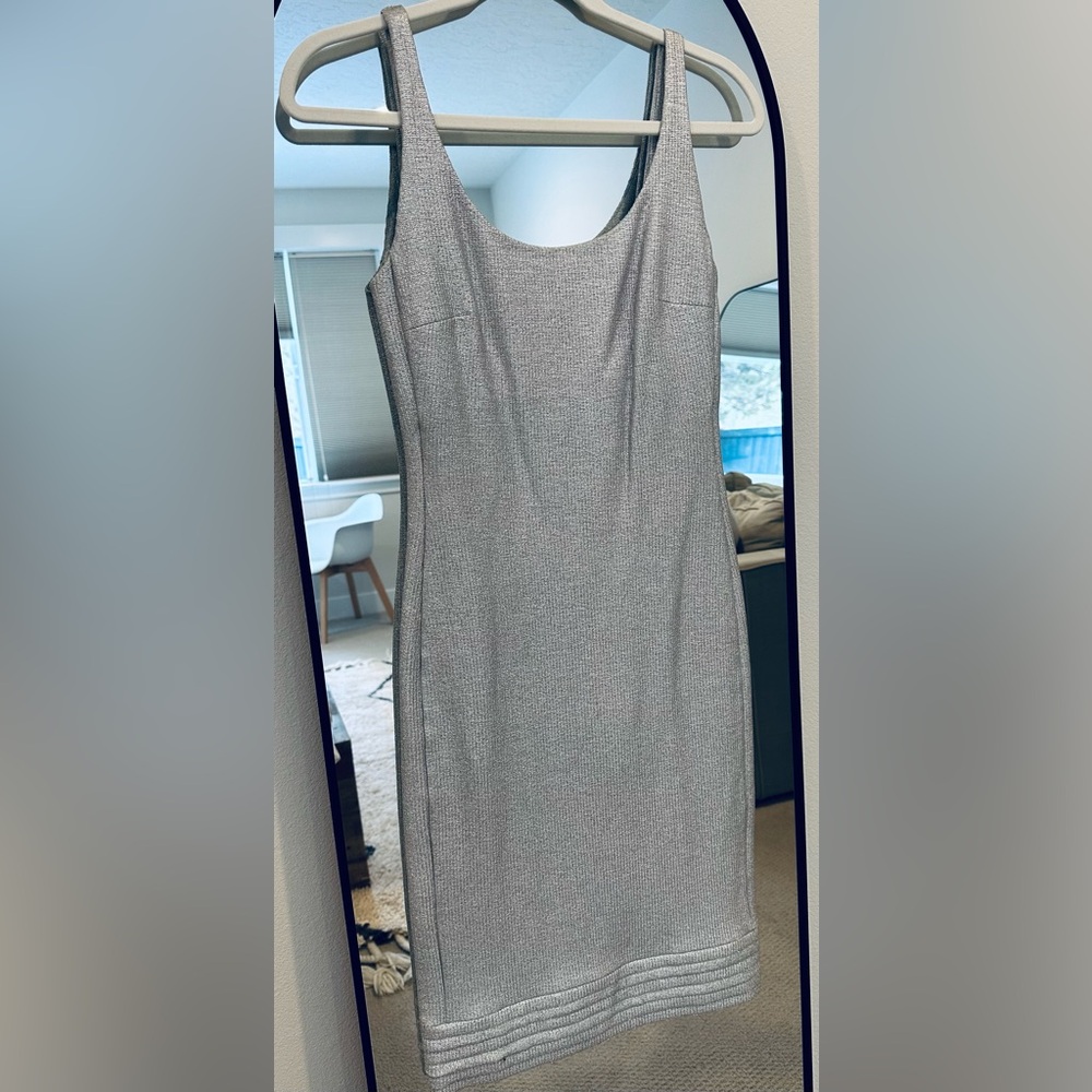 Diane Von Furstenberg Silver Bodycon Dresss Size 2